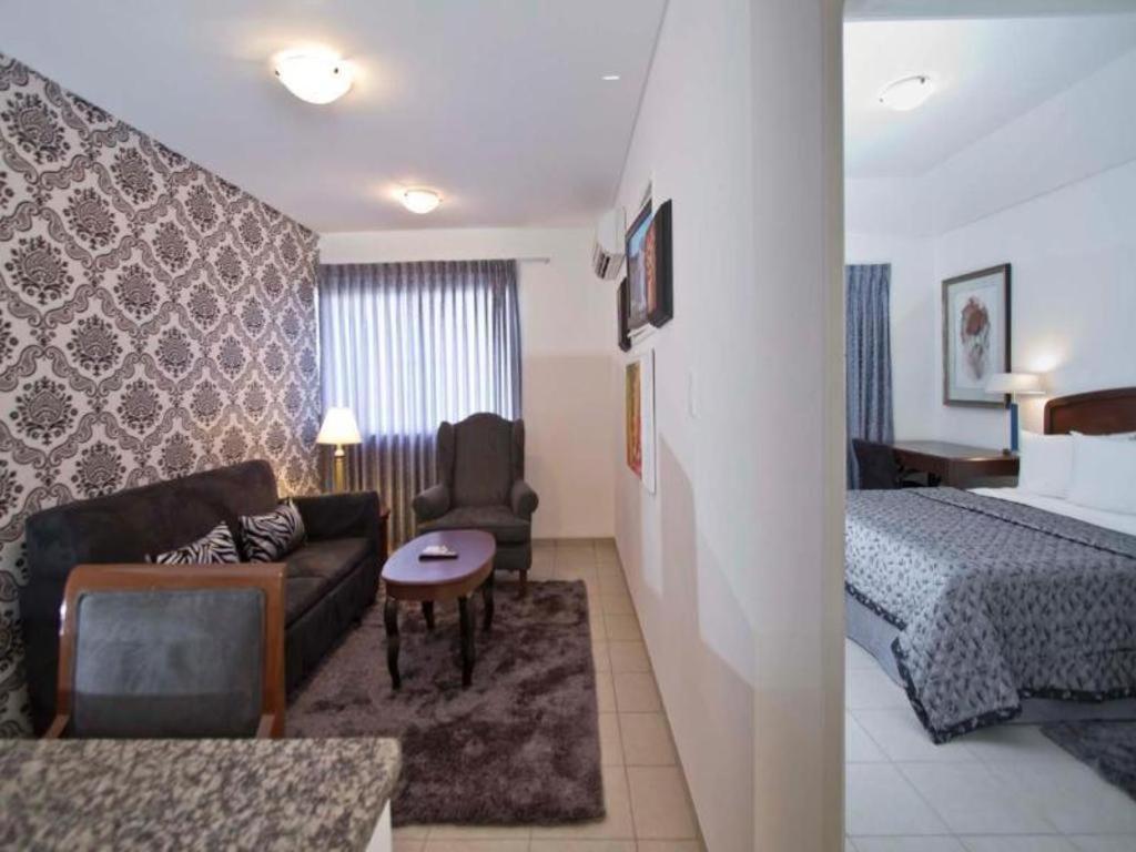 Terranova Suites Santa Cruz de La Sierra Buitenkant foto