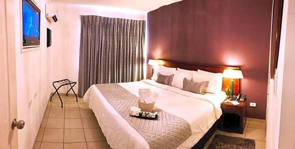 Terranova Suites Santa Cruz de La Sierra Buitenkant foto